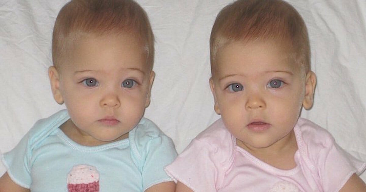 Identical twin sisters were born in 2010 - Today they are 8 years old and considered 'the most beautiful twins in the world'