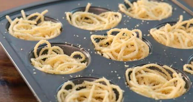 Boil pasta and put it in a muffin plate - a quick look at the end result and I ran to the kitchen!