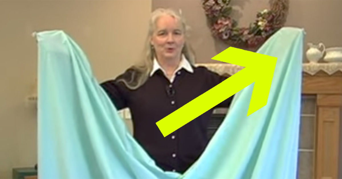 I never managed to fold the bed sheet easily - until I saw this ingenious trick