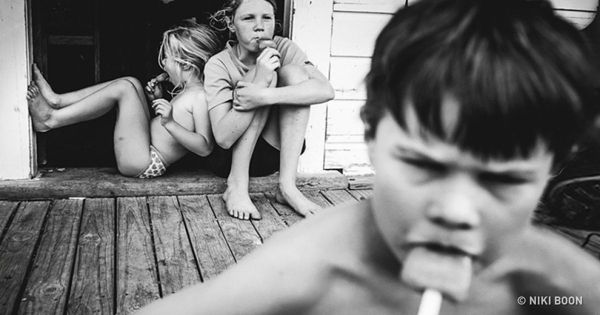 A mother of 4 kids shows how childhood without TV and gadgets look like in a series of breathtaking photos!