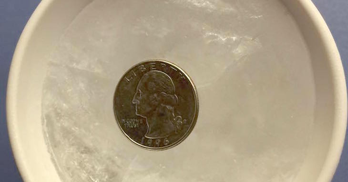 If you are going on vacation, place a coin on an ice cup in the freezer. This trick will save you a lot of money!